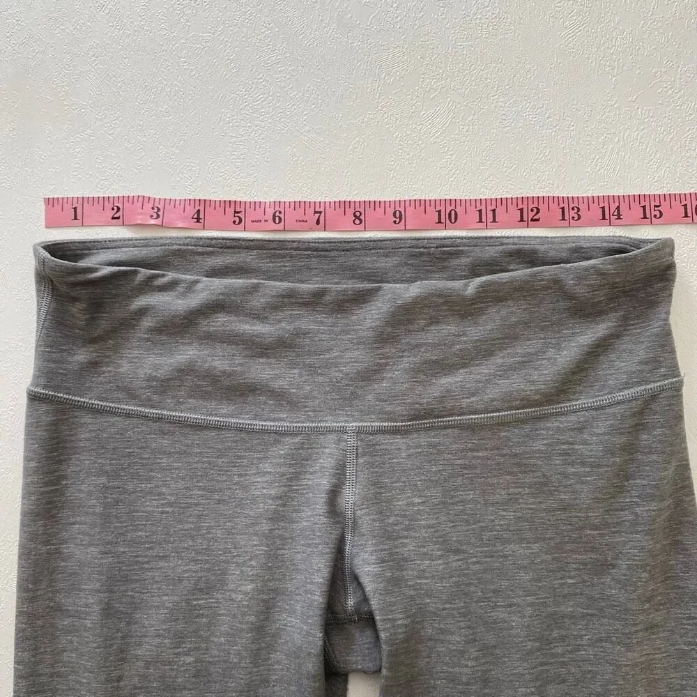 Lululemon Gray Cropped Leggings Size 10 Athleisure Activewear Yoga Pants